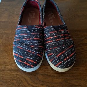 Brand new Toms size 7.5